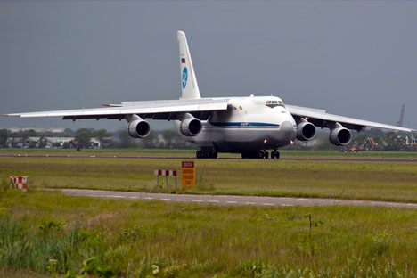 "Antonov" El avión de carga ruso más grande del mundo. Fuente: Flickr /  Jan de Graaf.